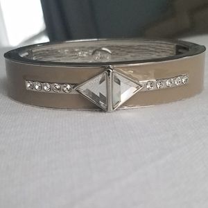 🎄🧡2/$10 EUC LIA SOPHIA Gorgeous Silver and Tan Bracelet